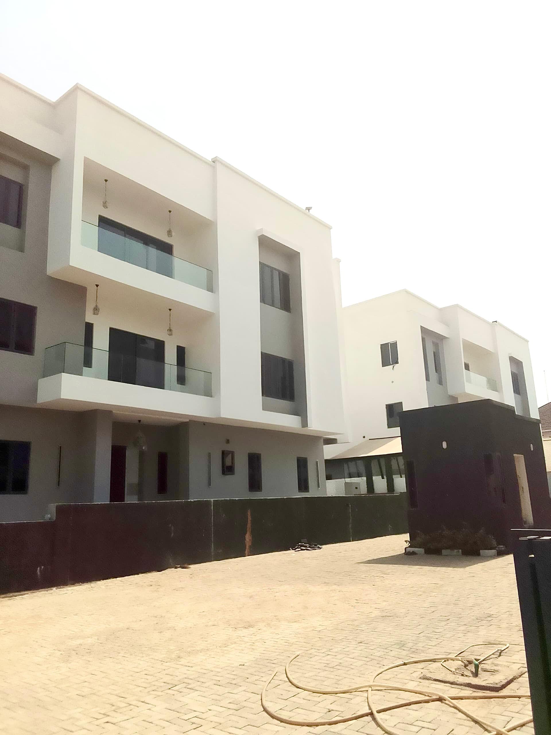 4 Units of 7 Bedroom Terrace Duplex