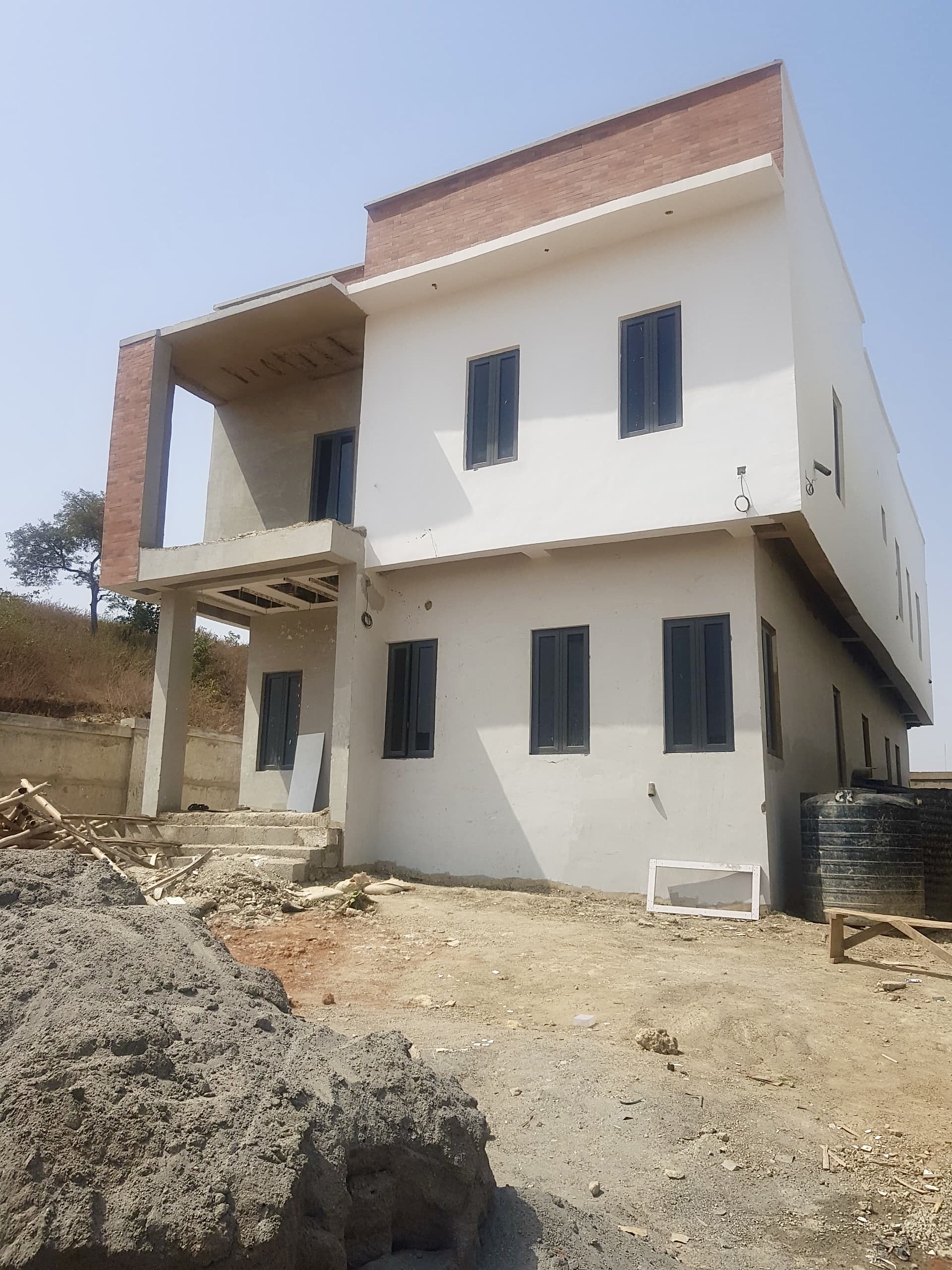 4 Bedroom Fully Detached Duplex